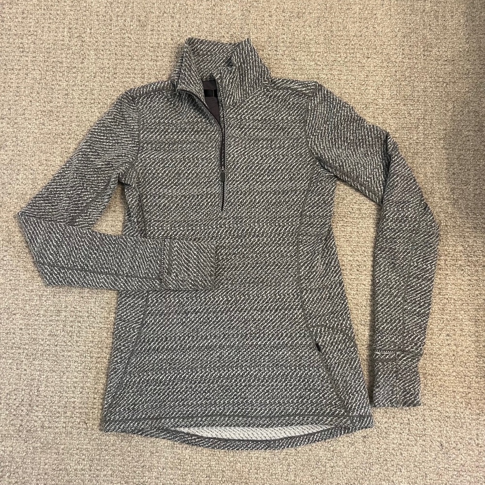 lululemon athletica Black and White Patterned Sweatshirt